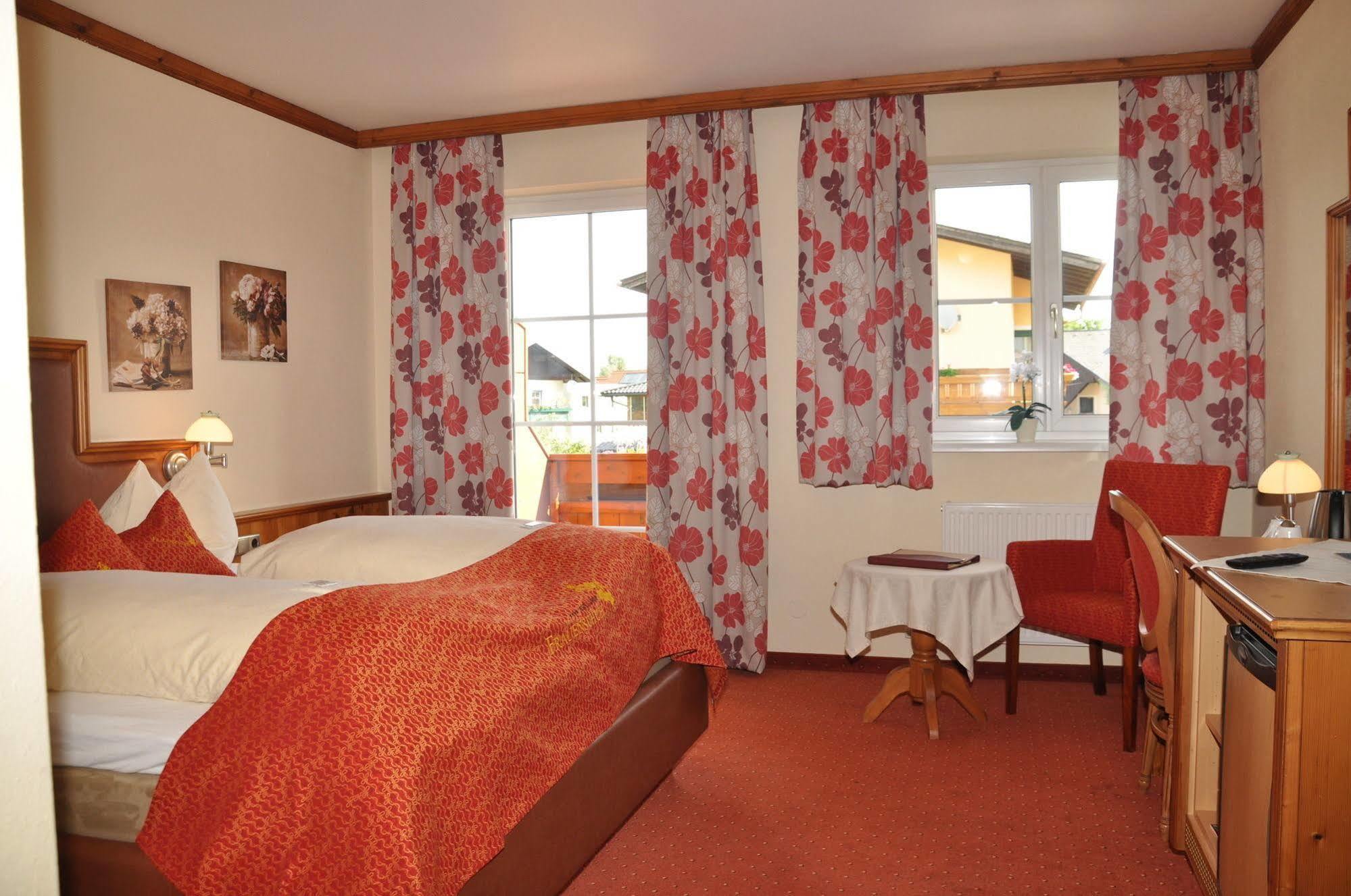 Hotel Garni Frauenschuh 4*