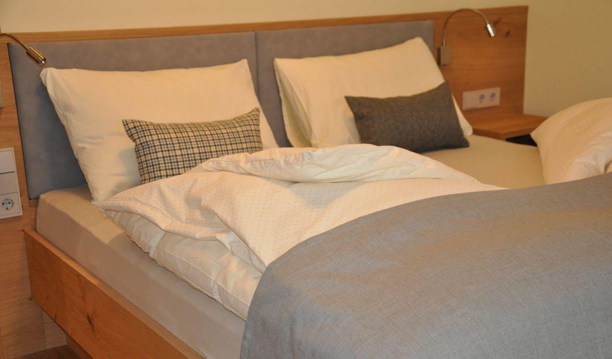 Garni Frauenschuh Hotel 4*